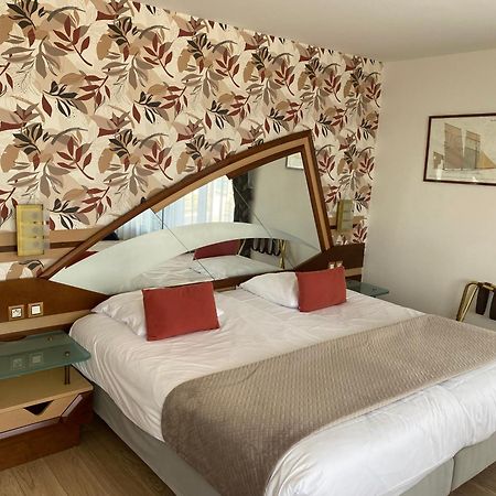 Le Crystal Dinard Plage ภายนอก รูปภาพ