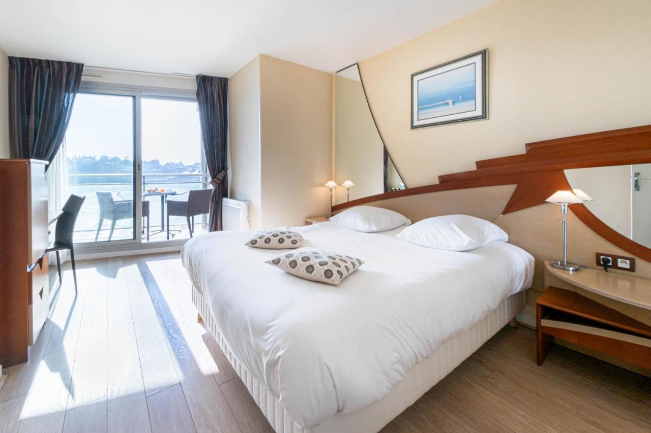 Le Crystal Dinard Plage ภายนอก รูปภาพ