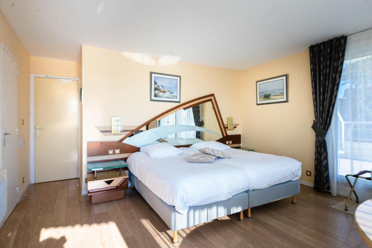 Le Crystal Dinard Plage ภายนอก รูปภาพ