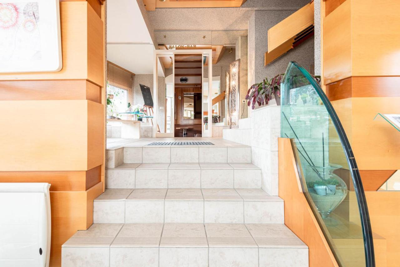 Le Crystal Dinard Plage ภายนอก รูปภาพ