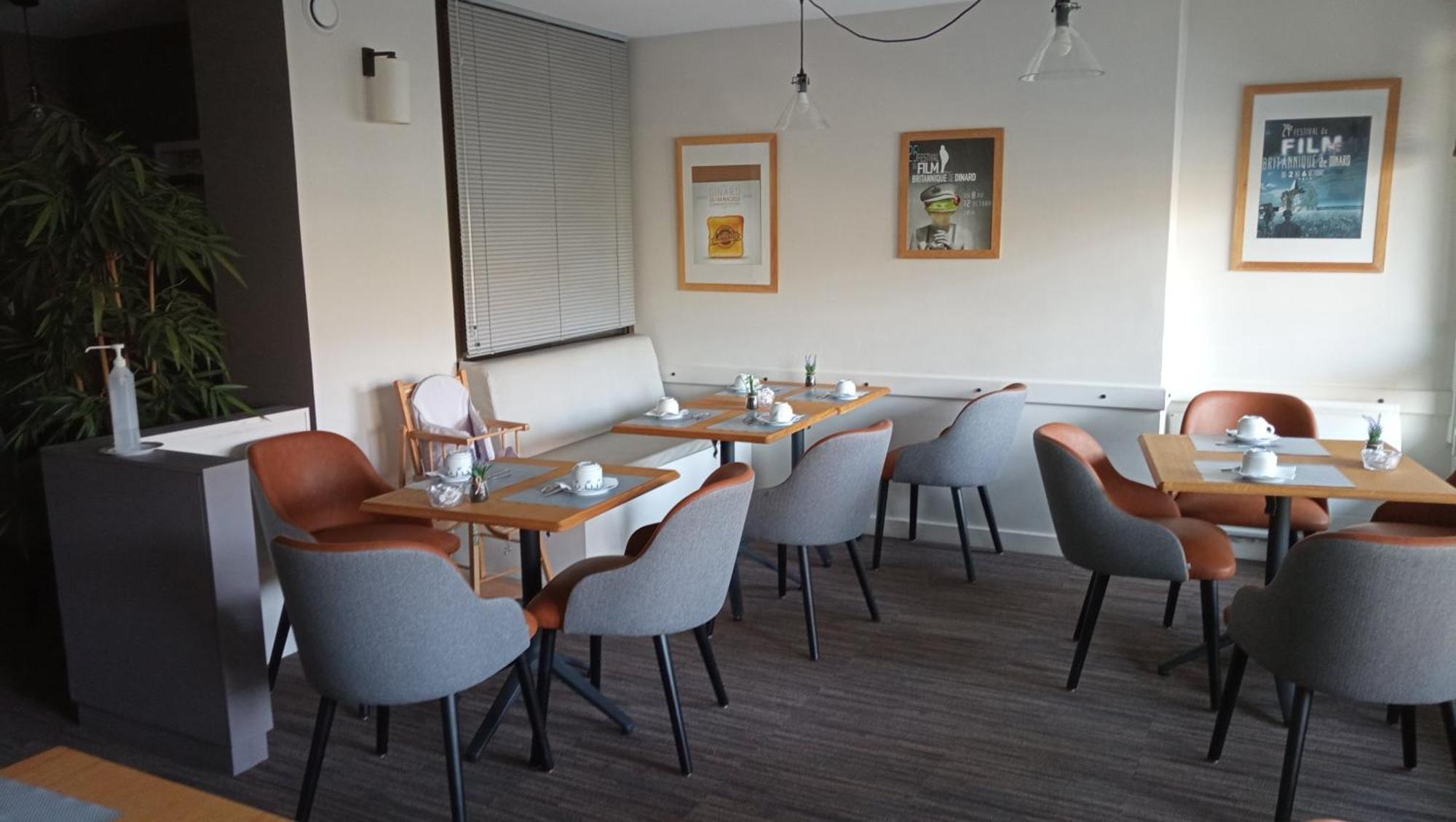 Le Crystal Dinard Plage ภายนอก รูปภาพ
