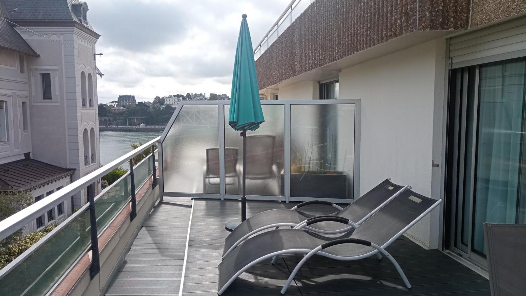 Le Crystal Dinard Plage ภายนอก รูปภาพ