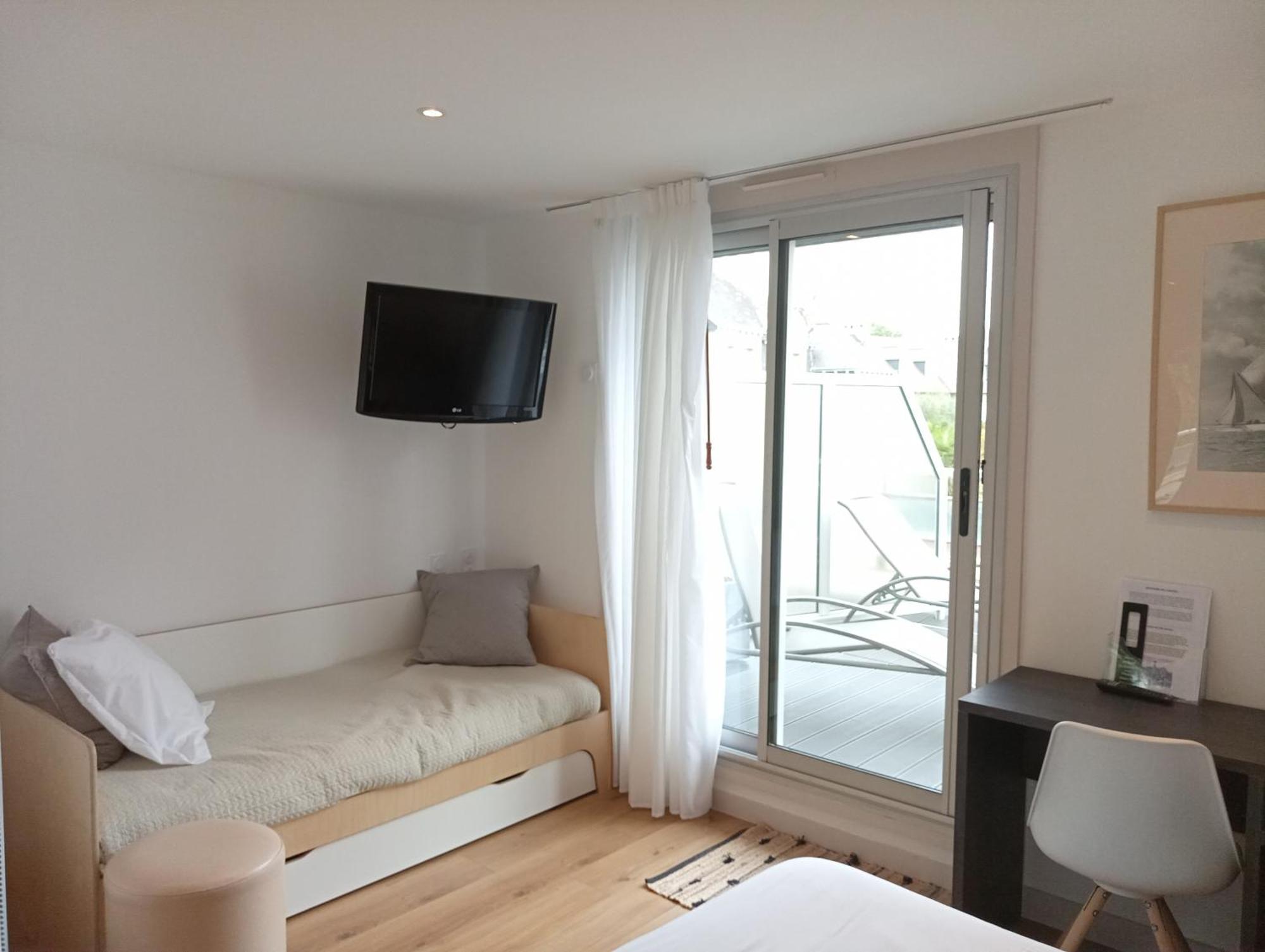 Le Crystal Dinard Plage ภายนอก รูปภาพ