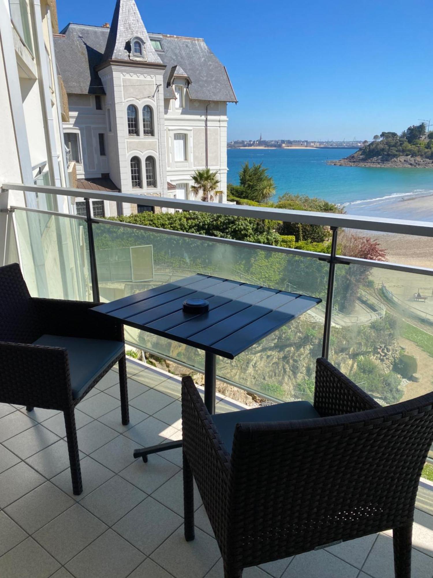 Le Crystal Dinard Plage ภายนอก รูปภาพ