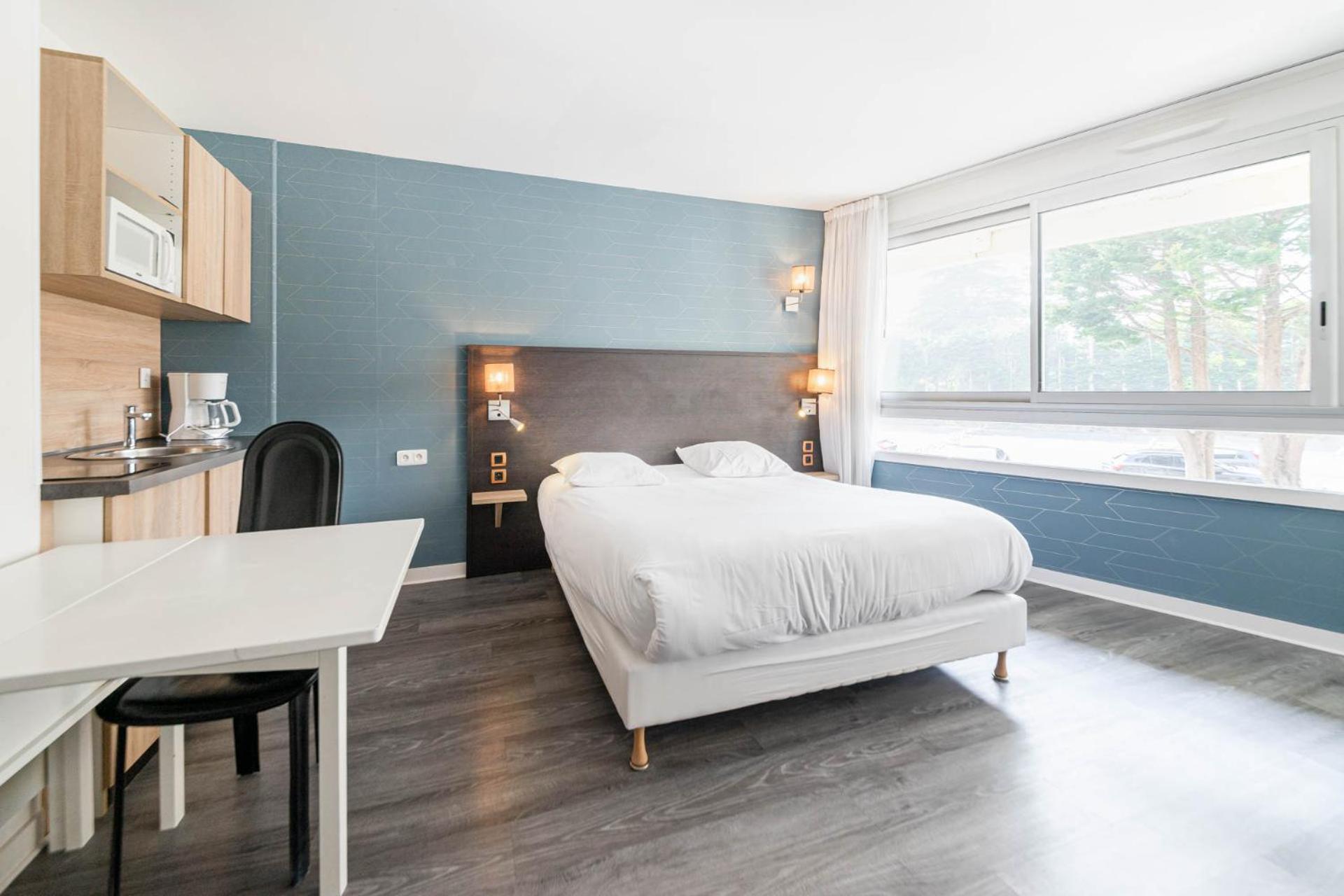 Le Crystal Dinard Plage ภายนอก รูปภาพ