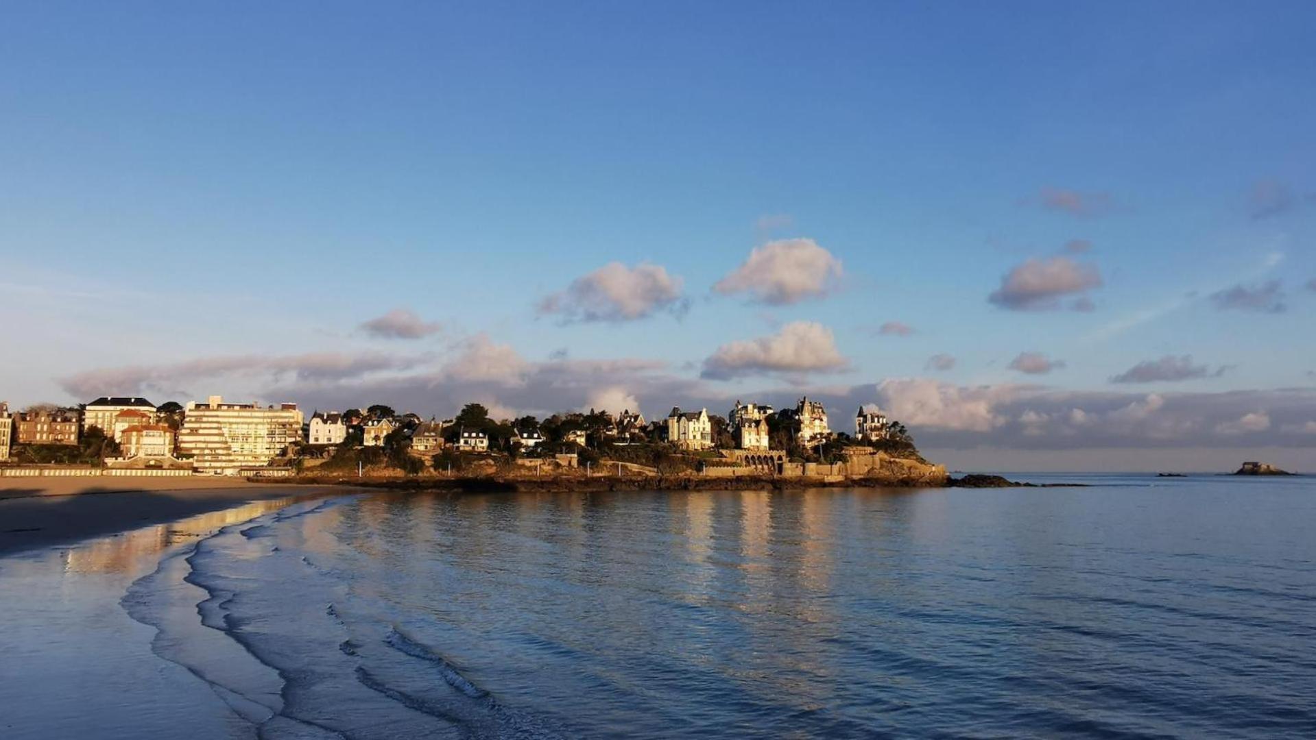 Le Crystal Dinard Plage ภายนอก รูปภาพ